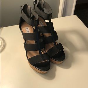 Steve Madden Black Wedges